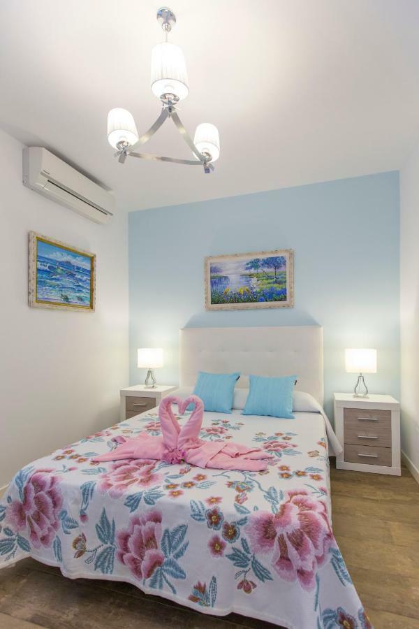 Vakantiehuis Bella Lucia 3. Piscina Climatizada, Wifi, Bbq. Corralejo